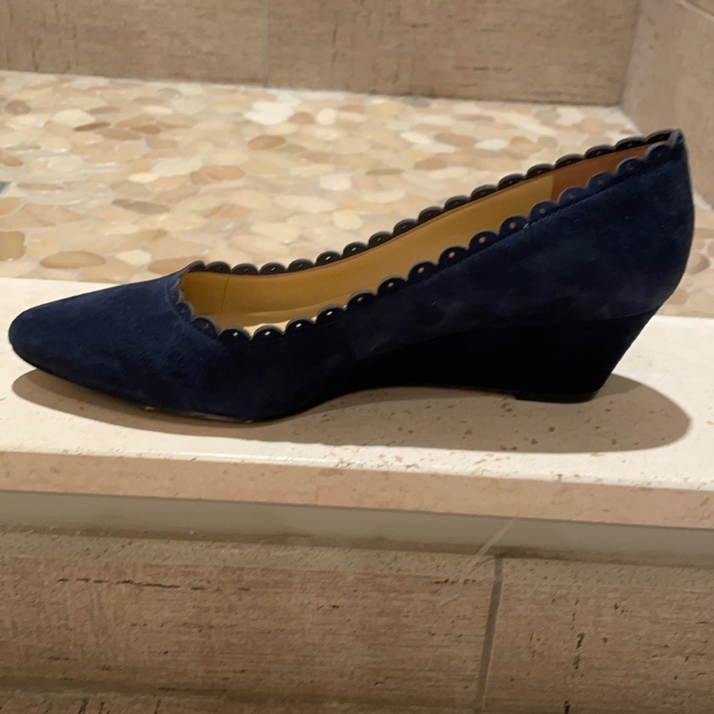 Dress shoes